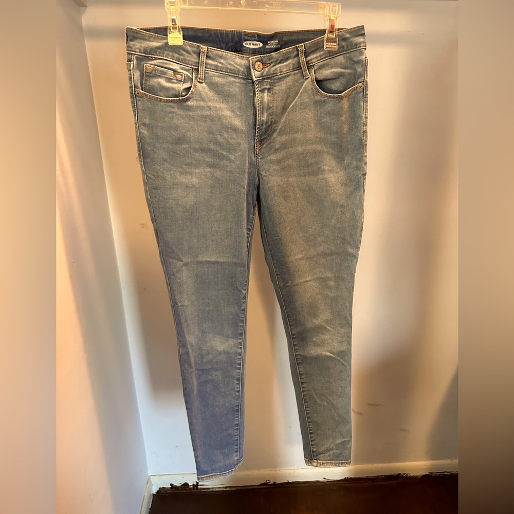 Women’s Old Navy Rockstar Super Skinny Jeans